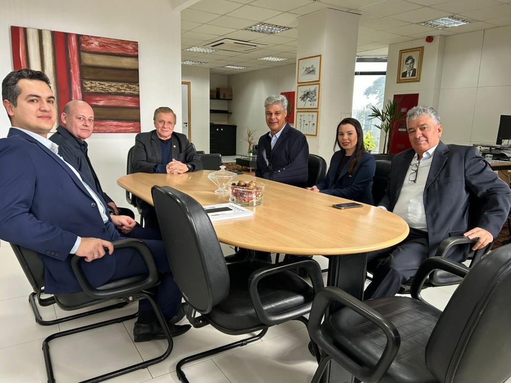 Reunião foi na última sexta-feira (7) em Curitiba. Foto Divulgação