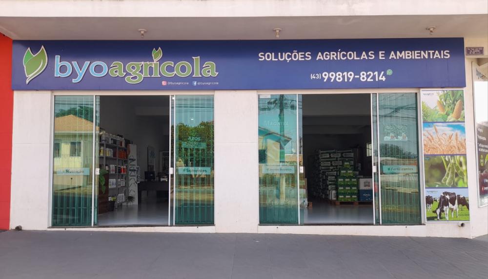 A byoagrícola - Agricultura com Sustentabilidade está instalada na Rua Papa João XXlll 709 - Vila Municipal/ Saída para Siqueira Campos, em Wenceslau Braz.