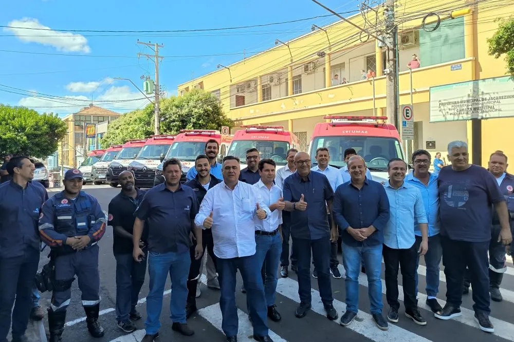 Na região do Norte Pioneiro Governo já investiu em renovação de frota do SAMU, encaminhando veículos as prefeituras e também com a construção do AME em JacarezinhoFoto: Reprodução/Internet. 