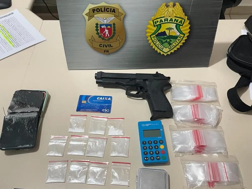Operação resultou na apreensão de maconha, cocaína e armamento, além de duas prisões. Foto: PCPR/PM