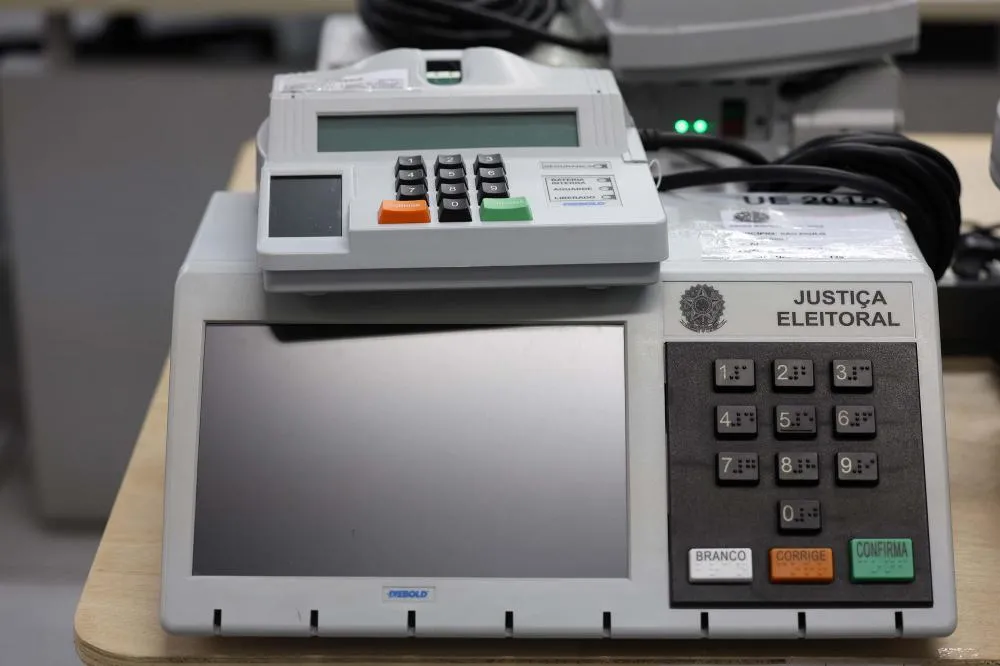 Eleição 2024: servidores da CGE vão atuar no teste de integridade de urnas eletrônicas. Foto: Rovena Jorge/Agência Brasil