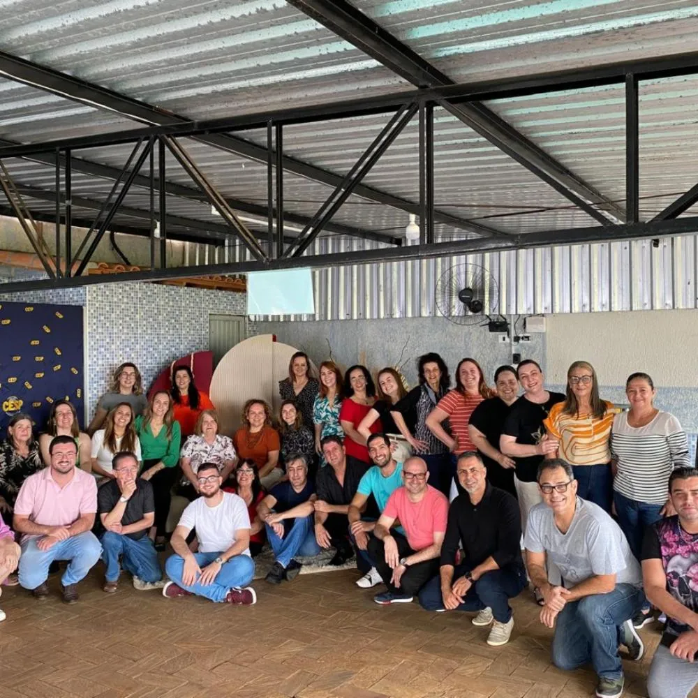 Professores e funcionários do CESP em comemoração especial. Foto: Divulgação