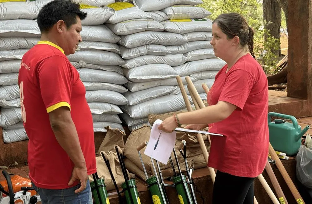 Entrega de sementes e ferramentas de trabalho do projeto Opaná. Foto:Divulgação