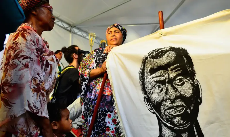O dia marca a data da morte de Zumbi dos Palmares, um dos maiores líderes na resistência negra contra a escravidão no Brasil colonial - Foto: Rovena Rosa/Agência Brasil
