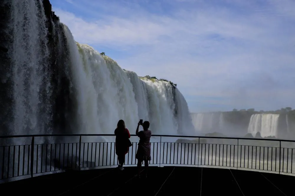 Paraná se posiciona como o 4º maior portão de entrada de turistas estrangeiros no Brasil neste ano. Foto: Ari Dias/AEN