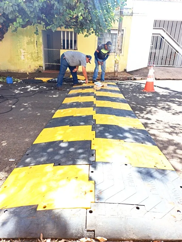 Equipamento é feito de borracha e suporta veículos de até 20 toneladas. Foto: Divulgação