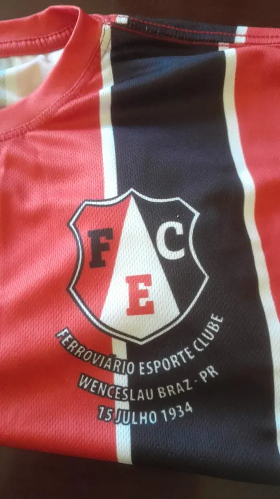 Escudo do Ferroviário de Wenceslau Braz em uma camisa resgatada pelos torcedores. Foto: Divulgação