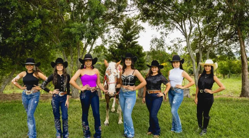 Candidatas que participaram da escolha da Rainha da 25ª Cavalgada Ecológica, em 2024. Foto: Reprodução/Jornal Folha da Divisa