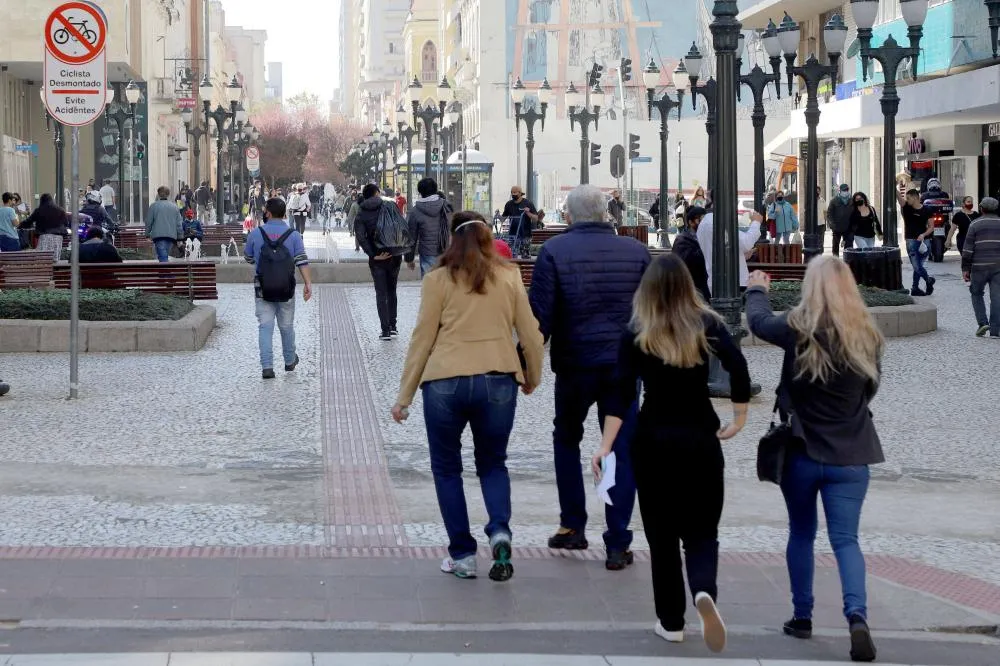 Uma massa de ar polar deve intensificar o frio no Paraná a partir de terça-feira (29), com mínimas previstas de até 6 °C na região centro-sul. Foto: Ari Dias/AEN