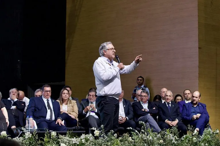 Ao todo, são mais de R$ 834 milhões para ampliar o acesso da população a consultas, exames e cirurgias, reduzindo o tempo de espera por atendimento na rede pública. Foto: Reprodução/Agência Gov