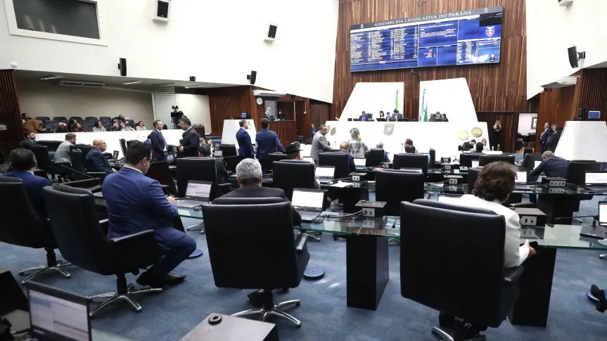 A proposta, enviada pelo governo estadual em regime de urgência, foi aprovada em duas sessões plenárias, uma ordinária e outra antecipada, e agora segue para sanção do Executivo. Foto: Orlando Kissner/Alep