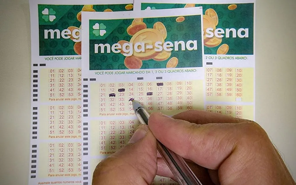 Bilhete da Mega-Sena - Foto: Rafa Neddermeyer/Agência Brasil