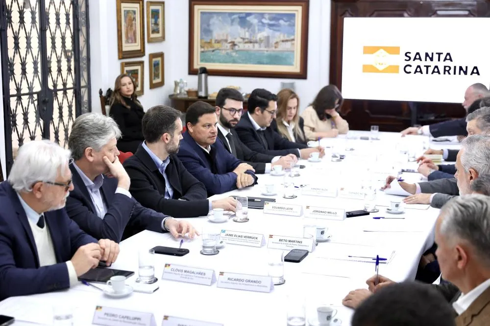 Estados da região Sul vão trabalhar agenda ferroviária em conjunto com a União. Foto: Rodrigo Félix Leal/SEIL-PR
