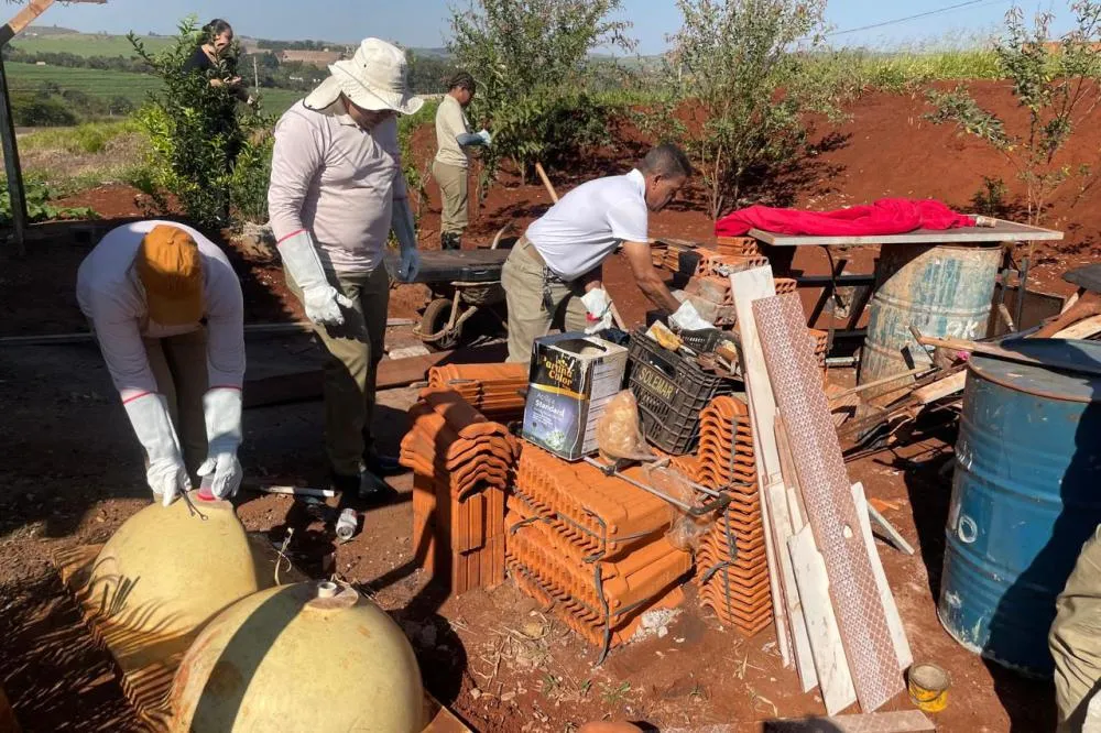 Sesa reforçou os alertas e iniciou uma operação para capturar escorpiões em Cambará. Foto: SESA-PR