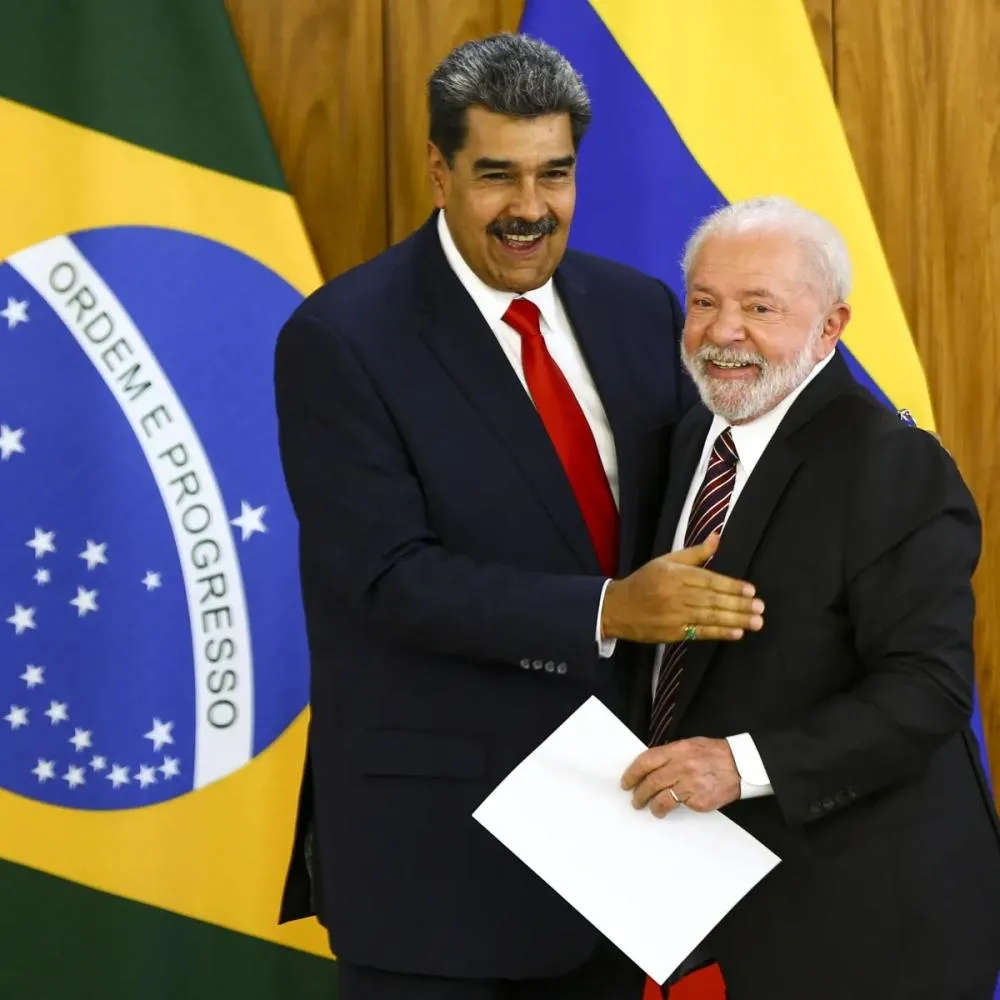 Presidente do Brasil, Luiz Inácio Lula da Silva, ao lado do presidente da Venezuela, Nicolás Maduro. Foto: Reprodução/Internet