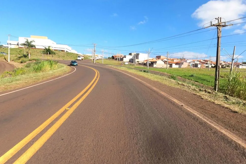 As obras serão realizadas em um trecho de cerca de 540 metros entre o km 48 e km 49 da PR-160, em frente ao Hospital. Foto: DER