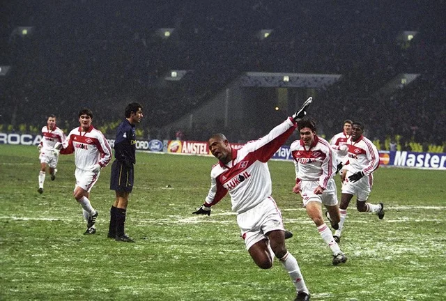Markão marcou três vezes em jogo contra o Arsenal. Foto: Reprodução/Internet