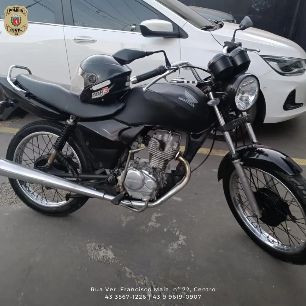 Moto foi recuperada, mas criminosos estão foragidos. Foto: PCPR