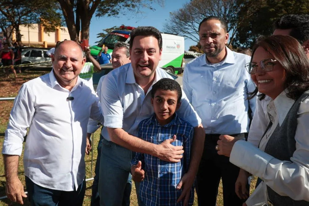 No cenário com o atual e o ex-presidente da República, Ratinho Junior lidera as intenções de voto com 35,1%. Foto: Geraldo Bubniak/AEN