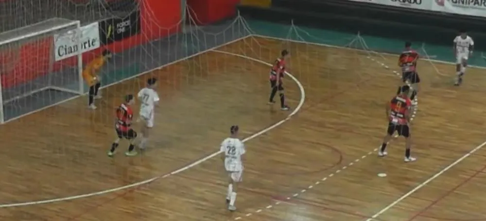Santo Antônio da Platina perdeu de 5 a 1 para Cianorte. Foto: Canal de Esportes Nelson Couto