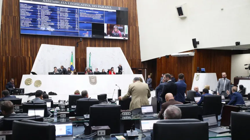 O projeto de lei 690/2025, do Poder Executivo, que propõe a redução da alíquota do IIPVA de 3,5% para 1,9% a partir de 2026, passou em 1º turno. Foto: Orlando Kissner/Alep