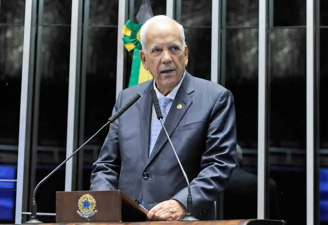 Senador do Paraná Oriovisto Guimarães (PSDB) foi designado relator do PRS 8/2025. Foto: Divulgação
