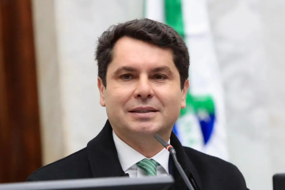 À frente da Assembleia Legislativa, Alexandre Curi tem marcado sua gestão por modernização, eficiência e transparência. Foto: Assessoria