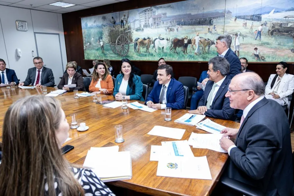 Reunião aconteceu em Brasília nesta terça-feira (09). Foto: AMCG