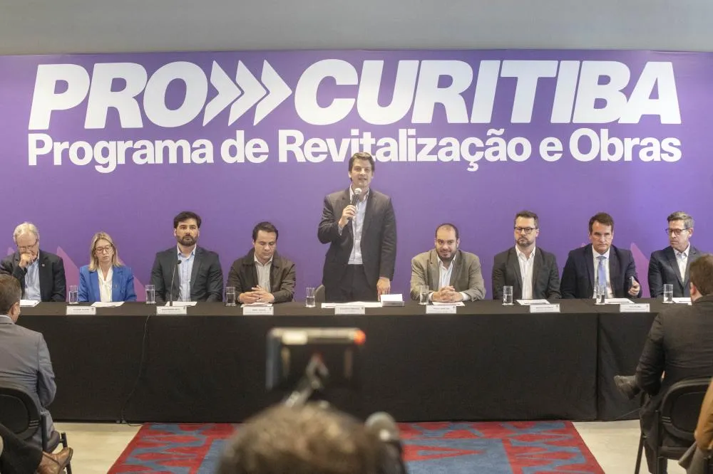 A Prefeitura de Curitiba lançou o PRO Curitiba, maior programa de investimentos da história da cidade. Foto: Prefeitura de Curitiba