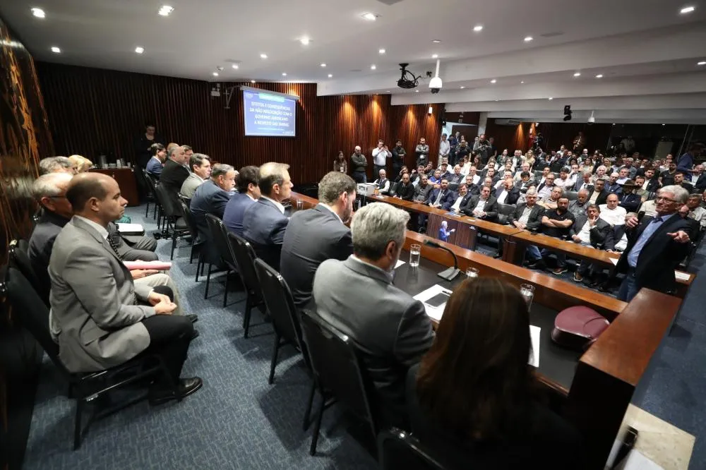 Durante a audiência, Juca reforçou seu apoio em ações que buscam amenizar os impactos sociais e econômicos dessa situação. Foto: Orlando Kissner/Alep