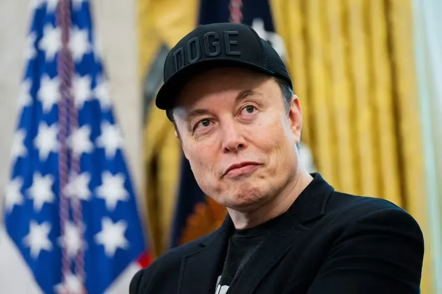 Elon Musk é a pessoa mais rica do mundo, com US$ 150 bilhões à frente de Larry Ellison. Foto: Allison Robbert/AFP