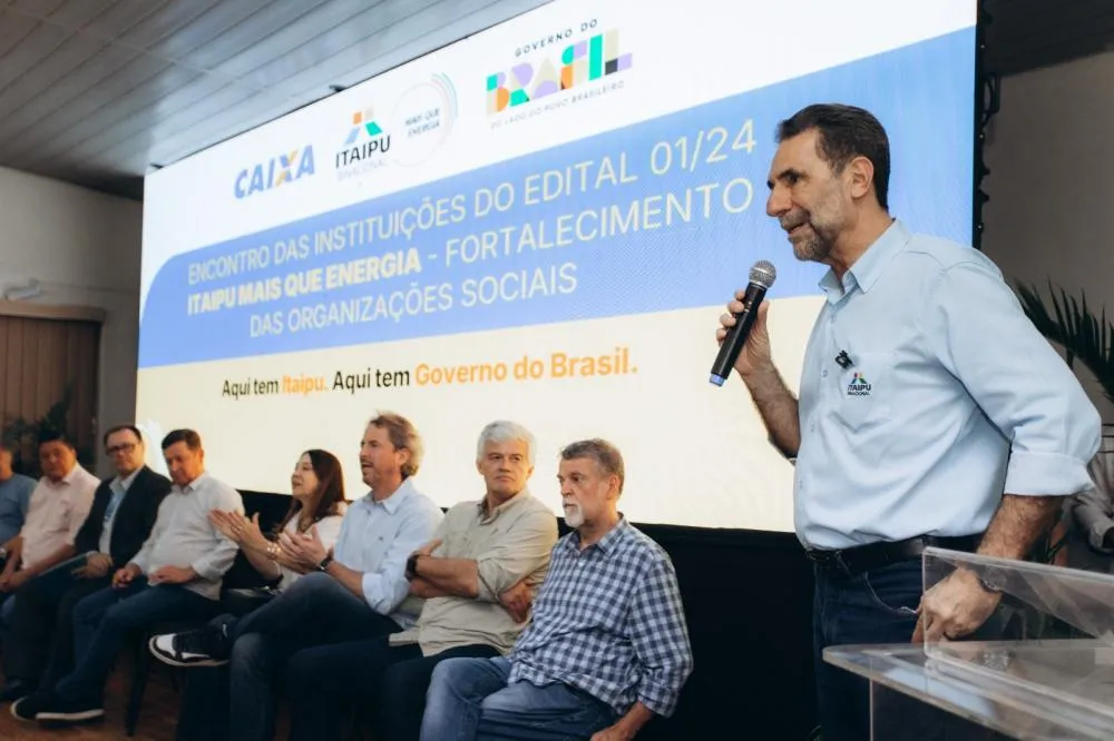 Solenidade de entrega da estrada e de outras melhorias aconteceu nesta segunda-feira (5), com a participação de diretores da Itaipu e outras autoridades. Foto: Marcos Prado / Itaipu Binacional