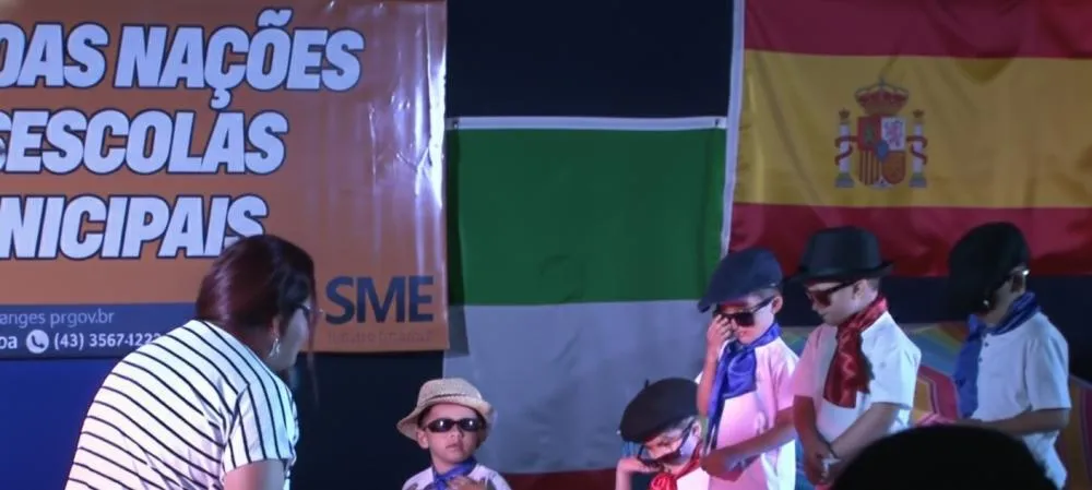Apresentação da 2ª Feira das Nações das Escolas Municipais de Sengés. Foto: Divulgação