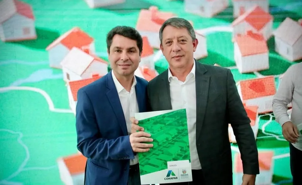 Prefeito Gerson Nunes ao lado do presidente da ALEP, deputado Alexandre Curi (PSD). Foto: Divulgação