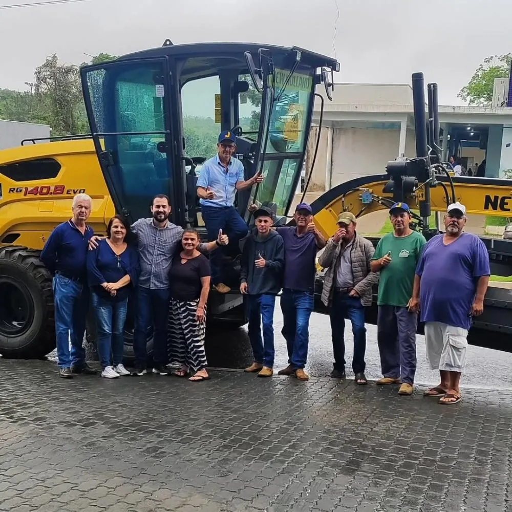 O valor foi aplicado na aquisição de maquinários, como uma motoniveladora 0km. Foto: Divulgação