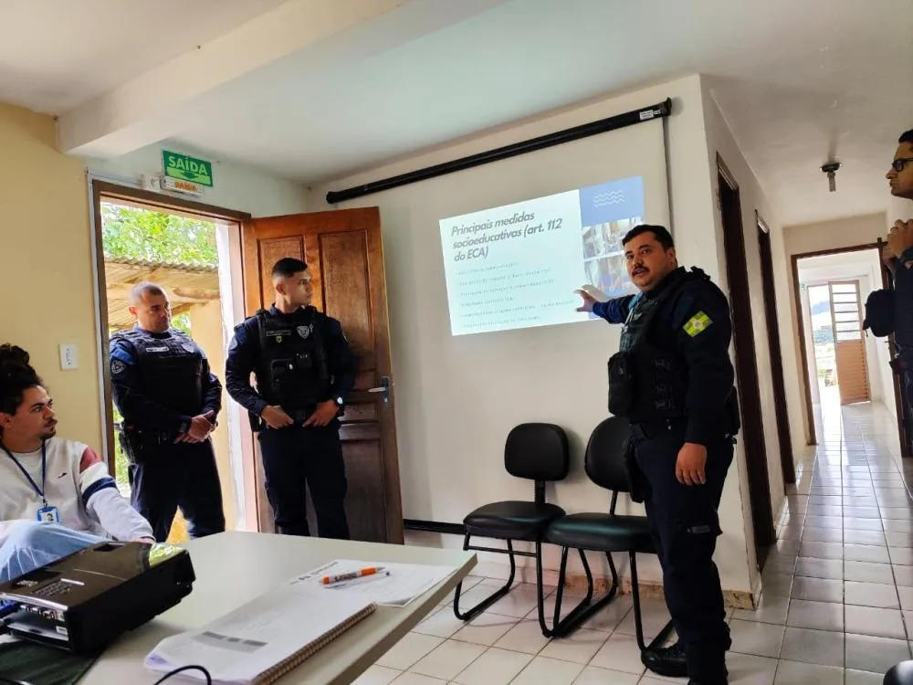 Duas reuniões principais foram realizadas no período, uma para os adolescentes e outra para as famílias. Foto: Divulgação