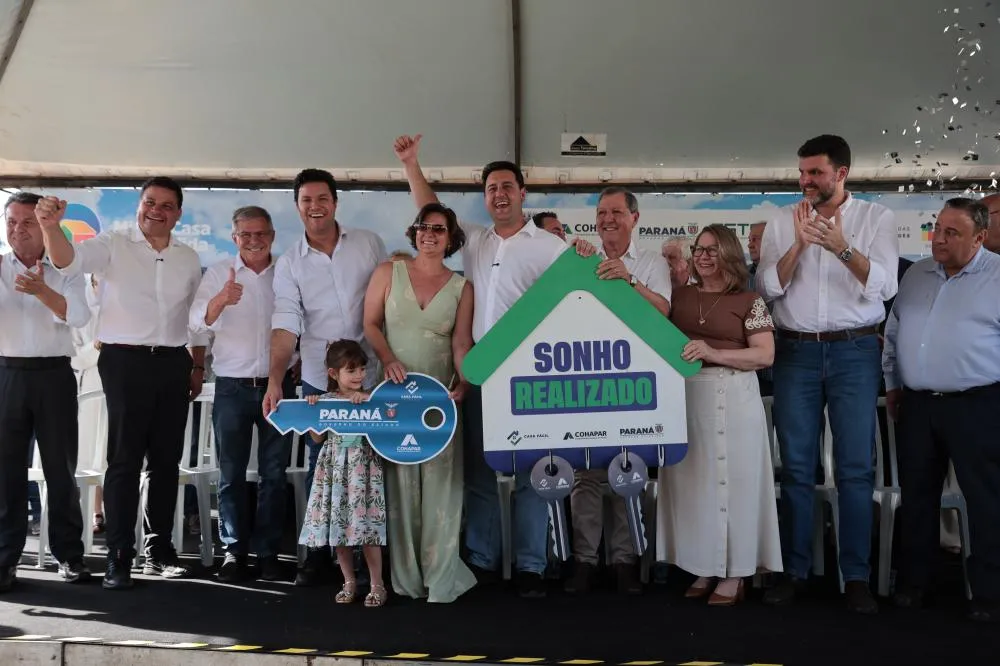 O governador Carlos Massa Ratinho Junior entrega nesta sexta-feira (28) as 83 casas do Residencial Valle da Fartura, em Siqueira Campos Foto: Geraldo Bubniak/AEN