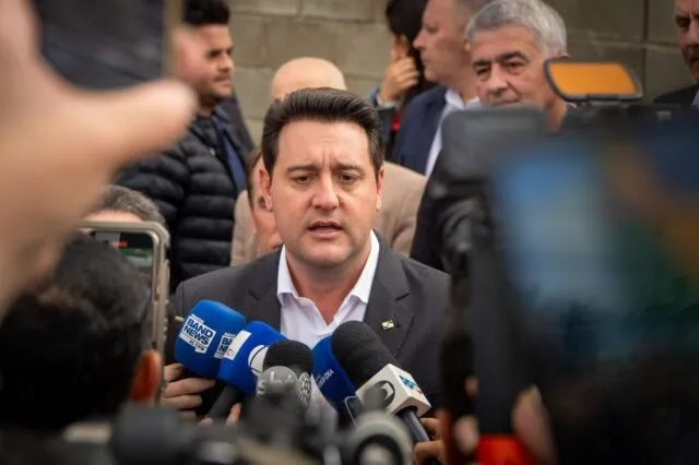 O governador Ratinho Júnior afirmou no sábado (6) que sua contribuição ao “novo Brasil” passa por integrar um “time”, seja liderando ou compondo alianças. Foto: Divulgação