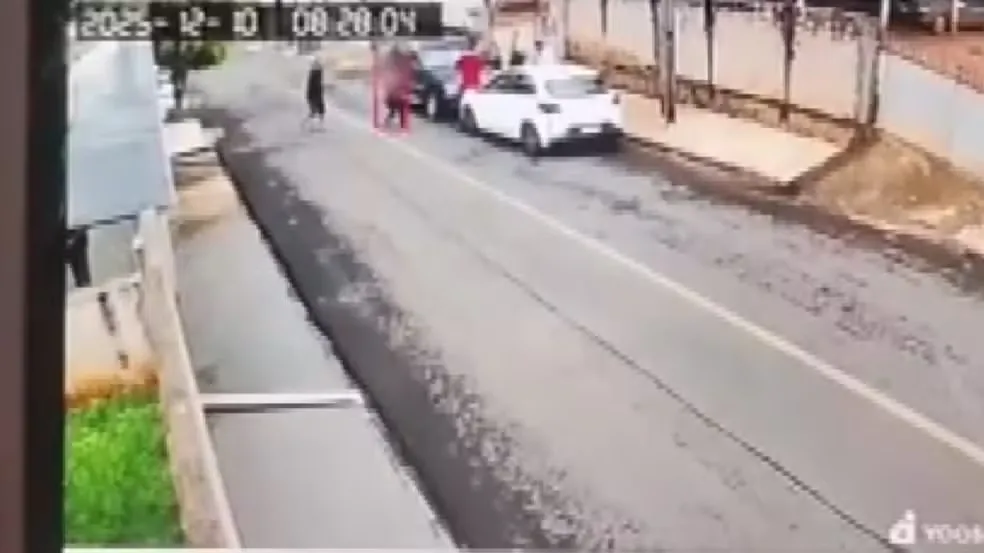 Briga entre vizinhos após acidente de trânsito termina com dois mortos baleados. Foto: Reprodução