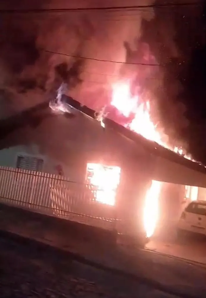 Incêndio teria sido provocado pelo homem, após a discussão. Foto: Divulgação