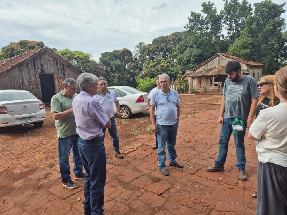 Encontro realizado com apoio do deputado federal Zeca Dirceu teve como objetivo esclarecer normas e andamneto dos projetos de compra de novas áreas para as famílias produtoras. Foto: Assessoria
