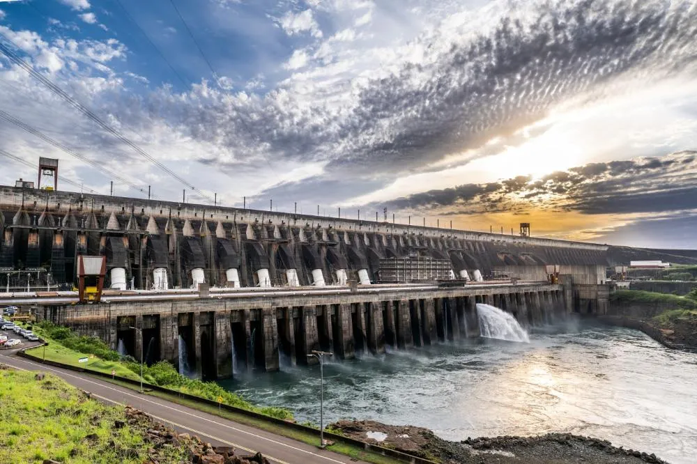 Fotos da usina: William Brisida/Itaipu Binacional