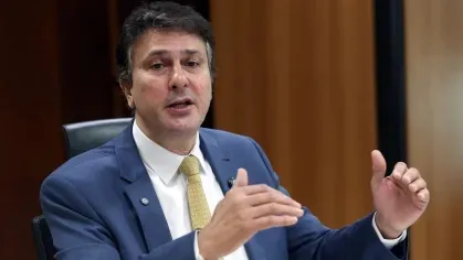 Em visita ao Estado, o ministro da Educação, Camilo Santana autorizou o início das obras de novos campi do Instituto Federal do Paraná em cinco municípios. Foto: Antonio Cruz/Agência Brasil