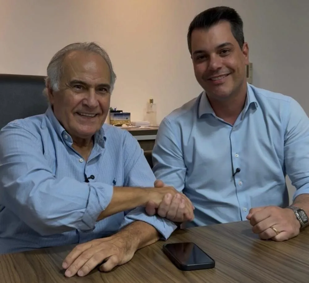 Coronel Malucelli passou o cargo de coordenador do G7 à Ágide Eduardo Meneguette. Foto: SENAR