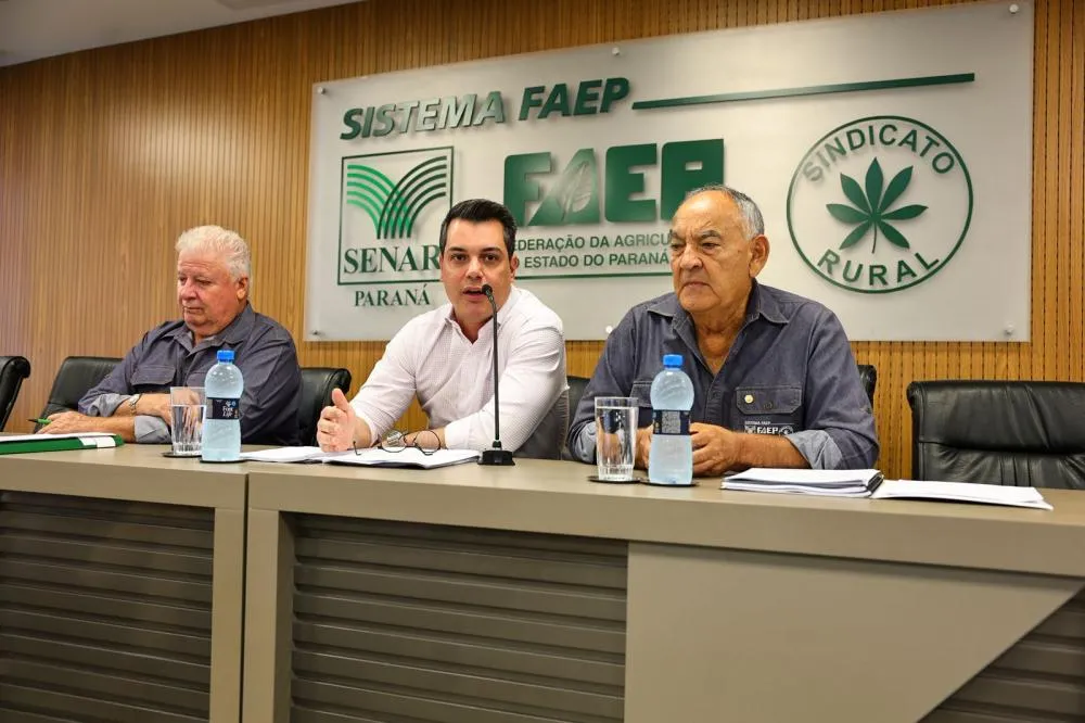 Encontro reuniu lideranças rurais de todas as regiões do Paraná e parlamentares ligados ao setor para fazer um balanço das ações realizadas em 2025. Foto: SENAR