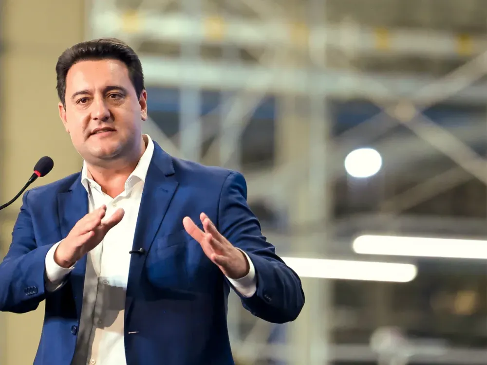 O Governo do Paraná também encerrou 2025 com R$ 7,18 bilhões em investimentos empenhados, o maior valor já registrado na história do Estado. Foto AEN