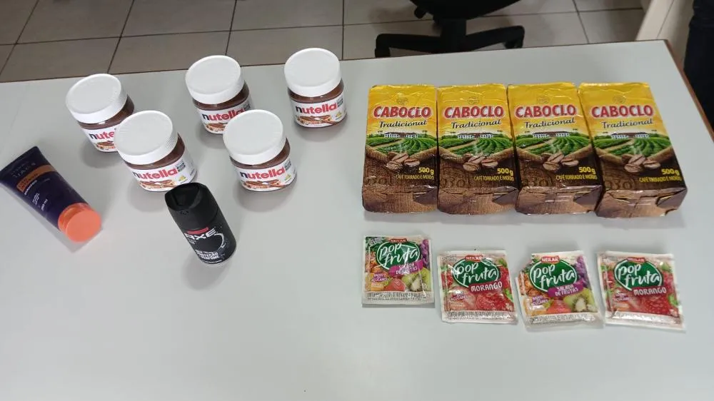 Café e Nutella foi a preferência dos ladrões. Foto Polícia Civil