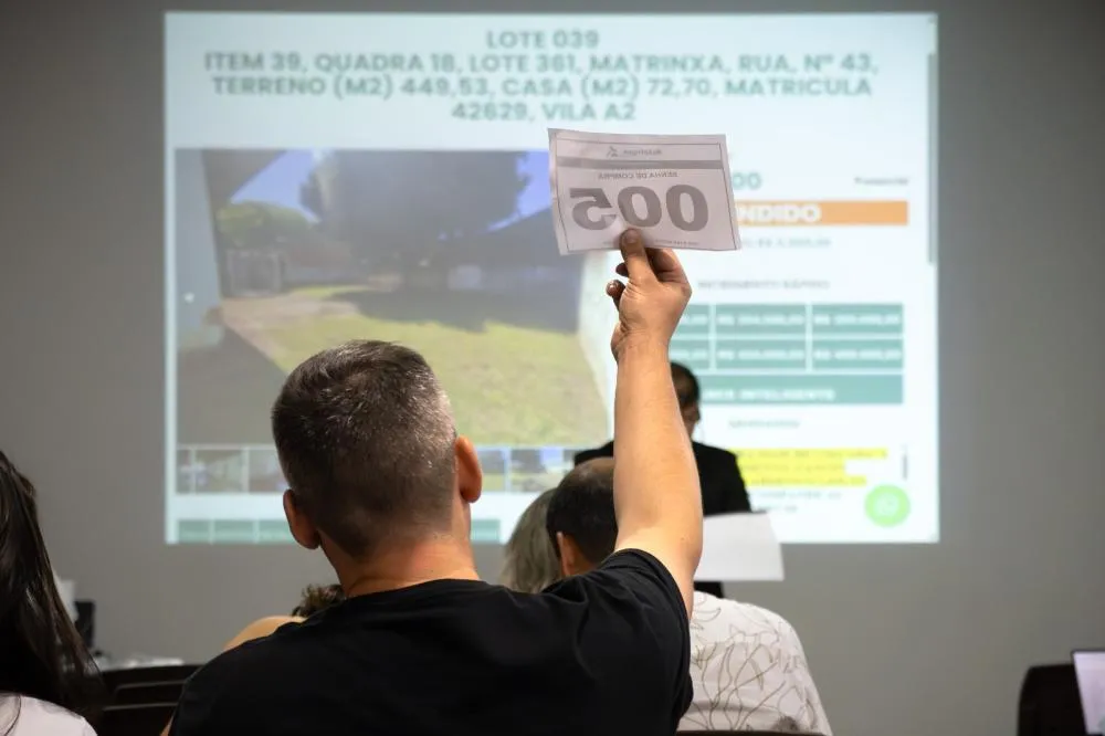 Alguns imóveis tiveram disputa acirrada entre os participantes do leilão. Foto: Rubens Fraulini/Itaipu Binacional