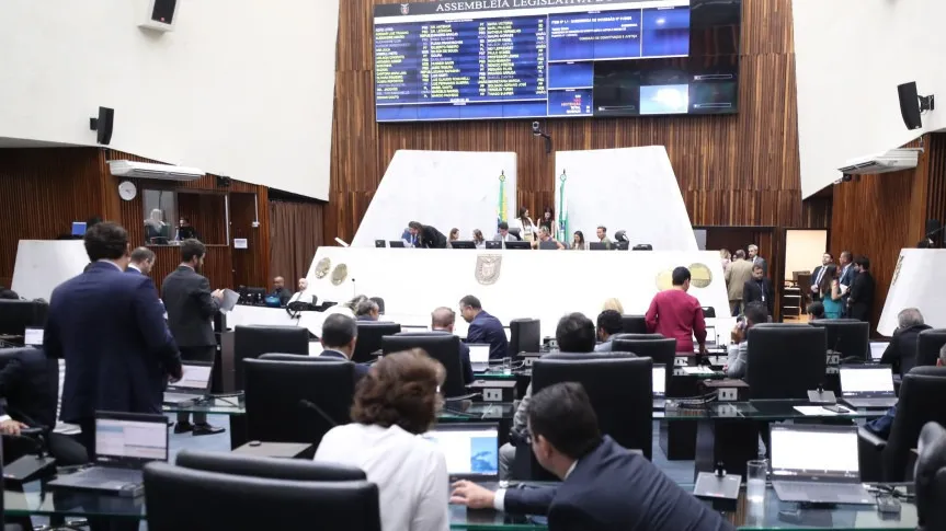 A iniciativa do Governo promove uma mudança na forma de cobrança dos exames obrigatórios, que deixam de ser classificados como taxas e passam a ser considerados preço público. Foto: Orlando Kissner/Alep