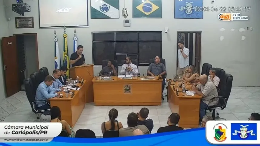 Prefeito Nilton Meira (PSD) prestou esclarecimentos em Sessão na Câmara Municipal. Foto: Divulgação